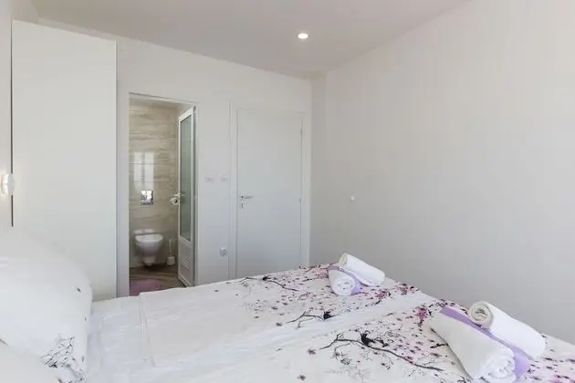 Tek Büyük Yataklı Oda, Balkon, Deniz Manzaralı