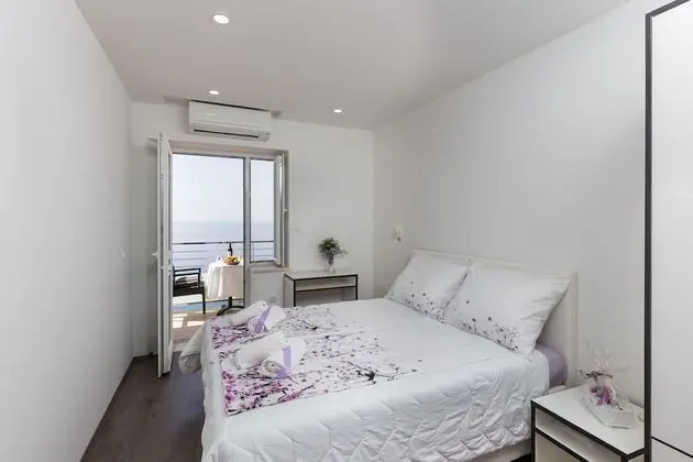 Tek Büyük Yataklı Oda, Balkon, Deniz Manzaralı