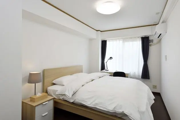 Tek Büyük Yataklı Oda, Ortak Banyo