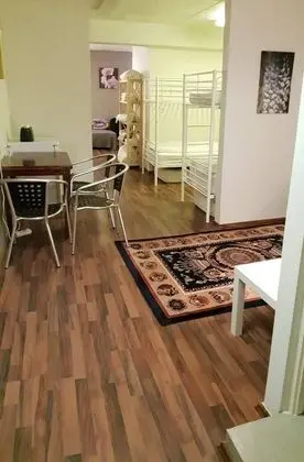 Family Oda, Özel Banyo (in basement)