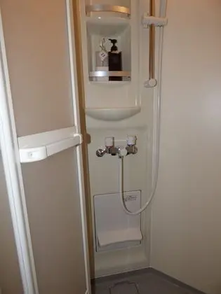 Basic Ortak Ranzalı Oda, Karma Ranzalı Oda, Sigara İçilmez (Dormitory A Male Only )