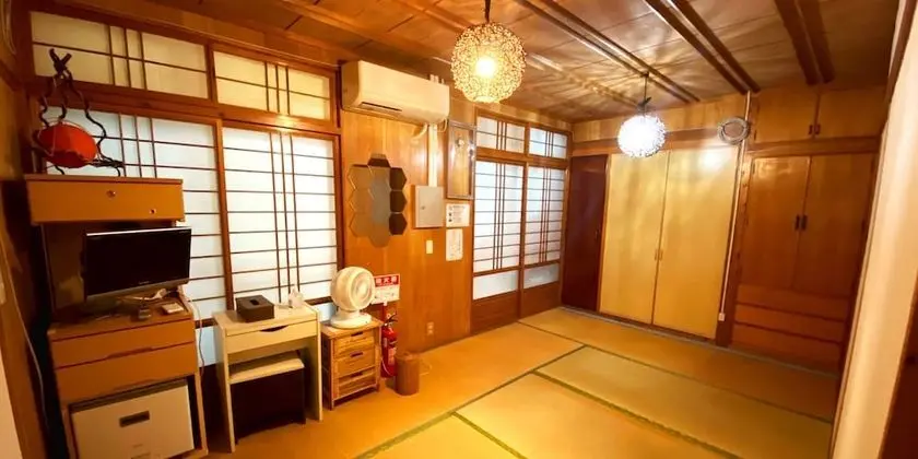 Traditional Oda, Birden Çok Yatak, Sigara İçilmez, Ortak Banyo (Japanese Style)