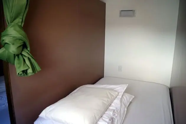 Ortak Ranzalı Oda, Karma Ranzalı Oda (1 Bed)
