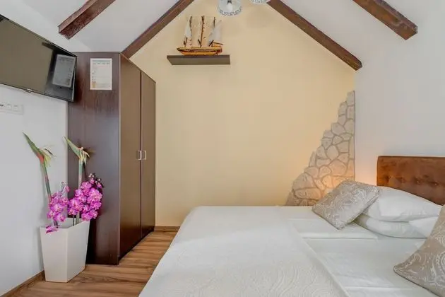 Studio Apartment, City View