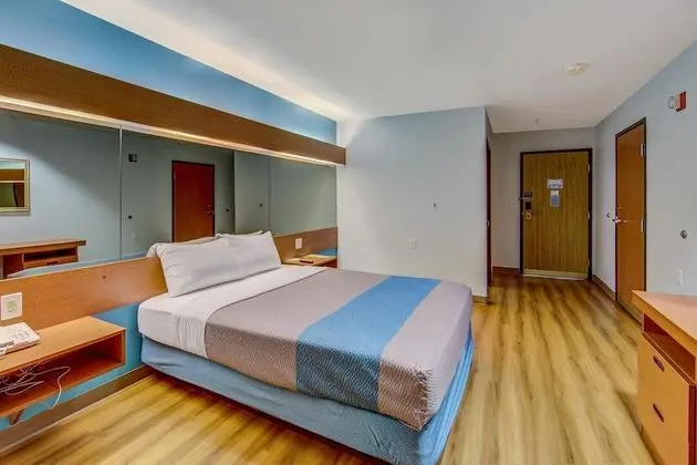 Standard Oda, 1 Büyük (Queen) Boy Yatak, Sigara İçilmez