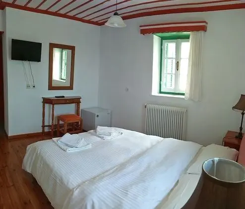 Basic Tek Büyük Yataklı Oda, Dağ Manzaralı