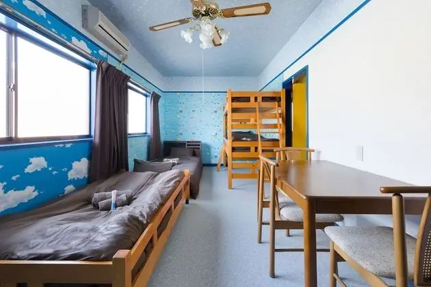 Oda, Ortak Banyo (for 4 Guests, C)