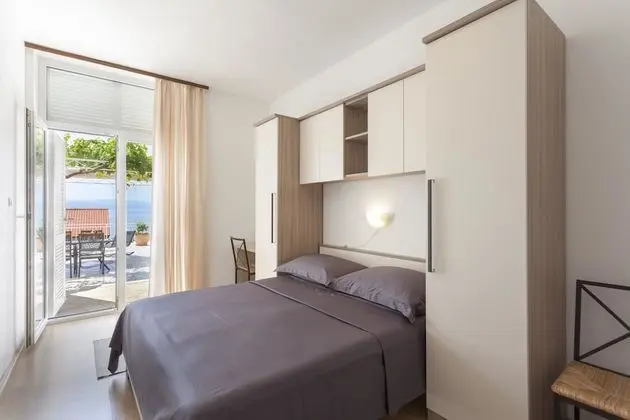 Apart Daire, 2 Yatak Odası, Küçük Mutfak