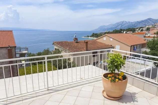 Apart Daire, 2 Yatak Odası, Küçük Mutfak
