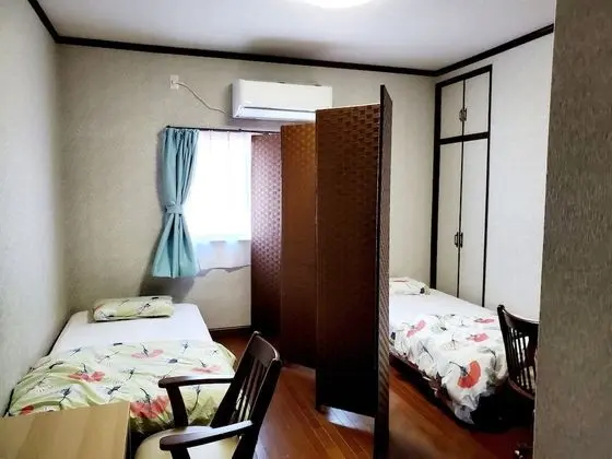 Basic Ortak Ranzalı Oda, Sadece kadınlar için