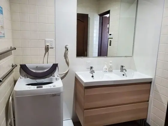 Basic Ortak Ranzalı Oda, Sadece kadınlar için