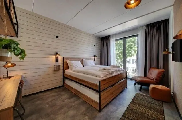 Deluxe Tek Büyük Yataklı Oda, Birden Çok Yatak (Bunkhouse Room 4)