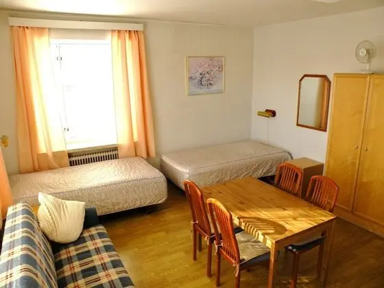 Dört Kişilik Oda, Ortak Banyo