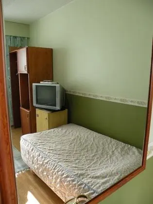 İki Ayrı Yataklı Oda, Ortak Banyo