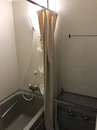 Ortak Ranzalı Oda, Sadece kadınlar için