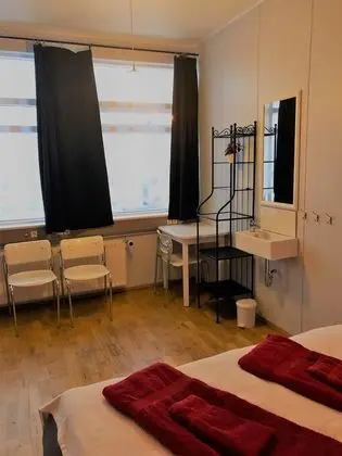 Tek Büyük Yataklı Oda, Ortak Banyo