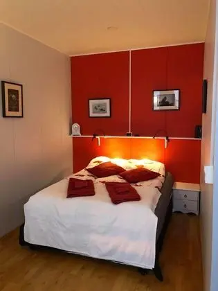 Tek Büyük Yataklı Oda, Ortak Banyo