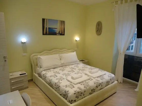Tek Büyük Yataklı Oda