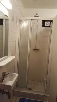 Family Oda, Ortak Banyo