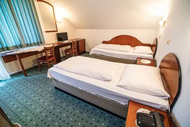 İki Ayrı Yataklı Oda (Twin room with balcony)