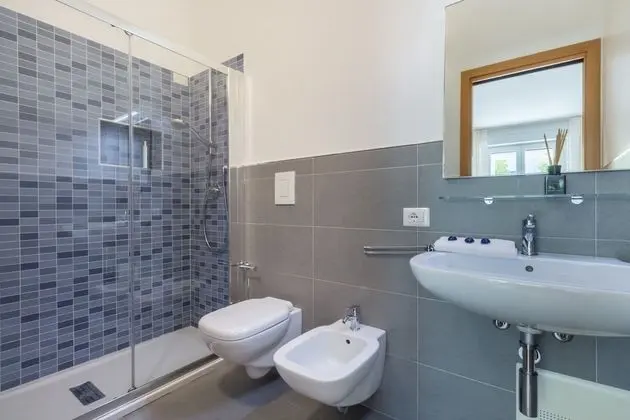 Comfort Tek Büyük veya İki Ayrı Yataklı Oda