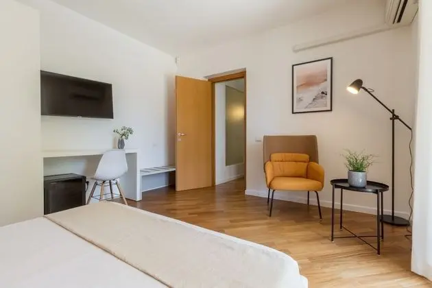 Comfort Tek Büyük Yataklı Oda