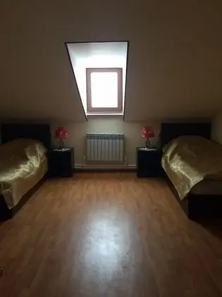 Basic Oda, 2 Tek Kişilik Yatak