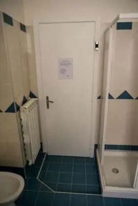 Standard Tek Büyük Yataklı Oda, Ortak Banyo