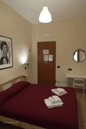 Tek Büyük Yataklı Oda, Ortak Banyo