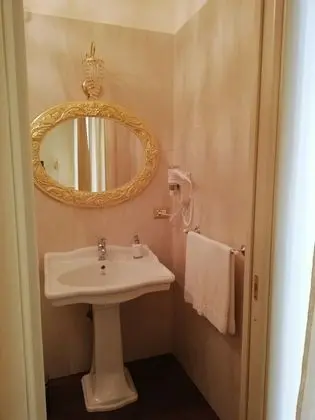 Luxury Üç Kişilik Oda