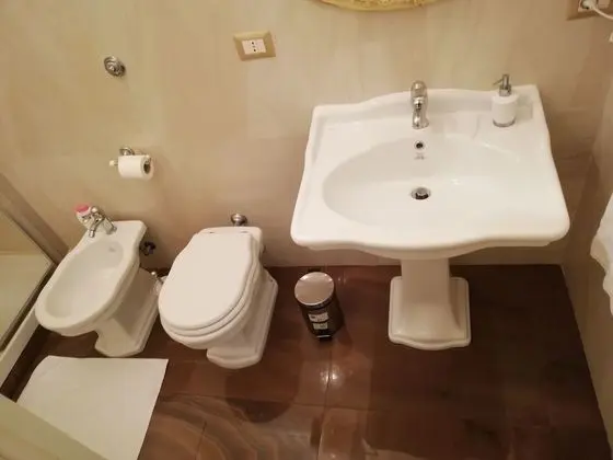 Luxury Üç Kişilik Oda