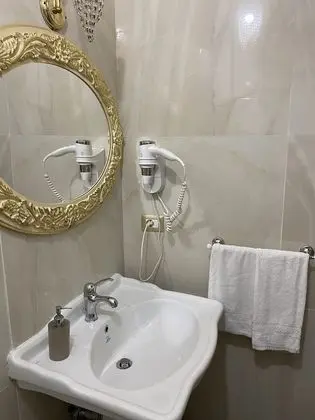Luxury Üç Kişilik Oda