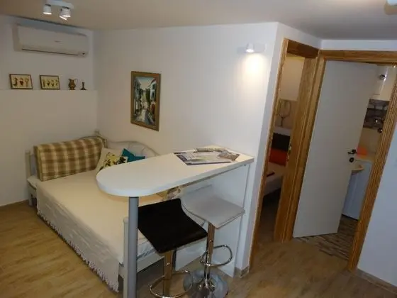 Deluxe Apart Daire, Teras