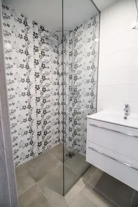 Deluxe Tek Büyük veya İki Ayrı Yataklı Oda (3)