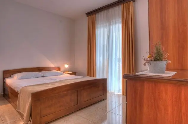 Tek Büyük Yataklı Oda, Balkon