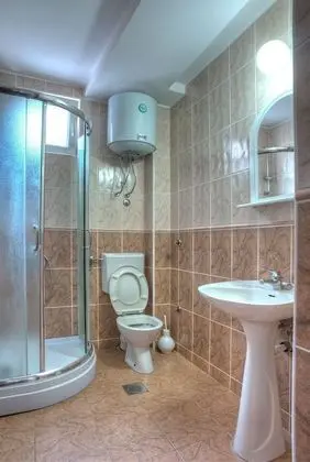 Tek Büyük Yataklı Oda, Balkon