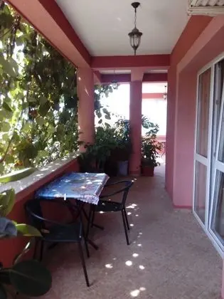 Stüdyo, Balkon