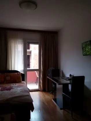 Tek Büyük Yataklı Oda, Balkon