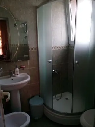 Üç Kişilik Oda, Balkon