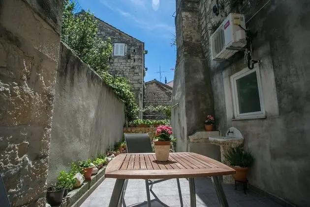 Tek Büyük Yataklı Oda, Teras (A1)