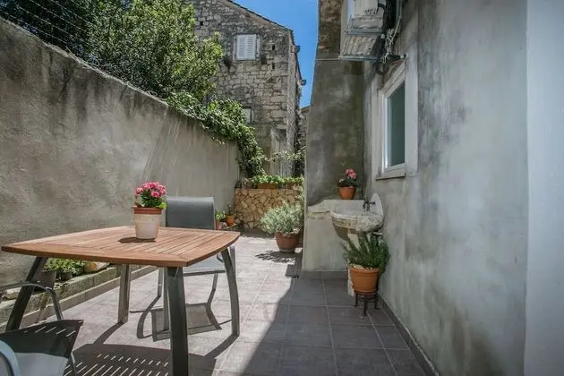 Tek Büyük Yataklı Oda, Teras (A1)