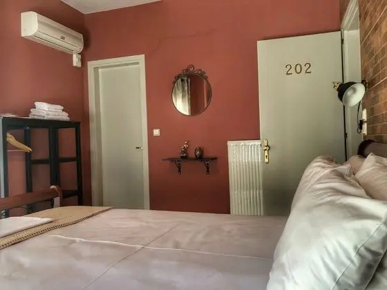 Basic Tek Büyük Yataklı Oda