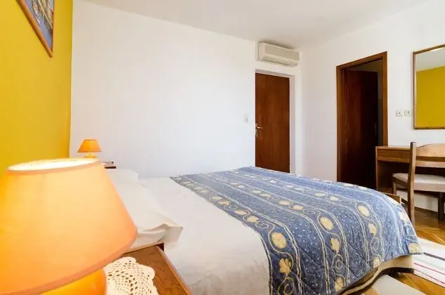 Tek Büyük Yataklı Oda, Balkon