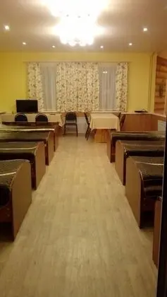 Family Room with Bathroom 4
