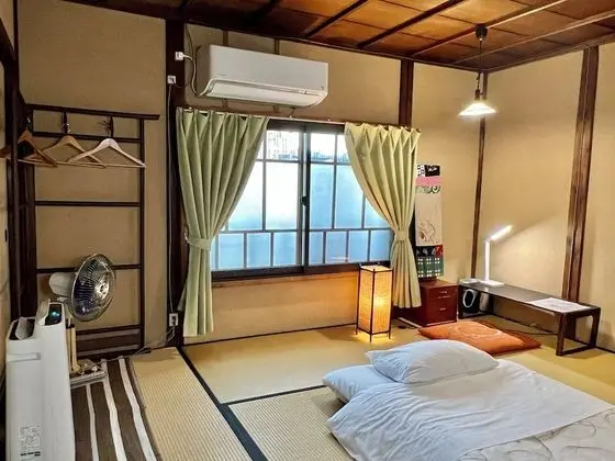 Standard Oda, Ortak Banyo (Please Check in by 10 PM)