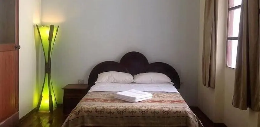 Standard Tek Büyük Yataklı Oda
