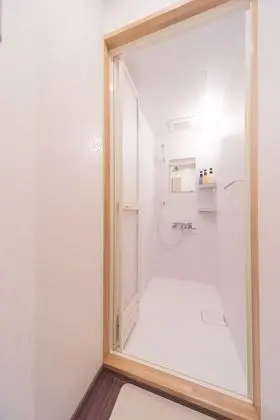 Ortak Ranzalı Oda, Sadece kadınlar için
