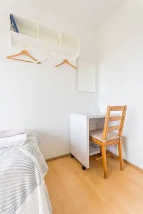 Tek Büyük veya İki Ayrı Yataklı Oda, Ortak Banyo