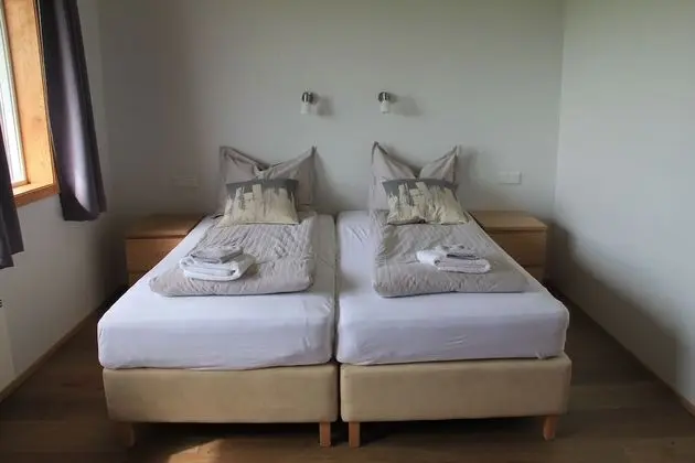 Tek Büyük veya İki Ayrı Yataklı Oda, Özel Banyo (Extra Bed)