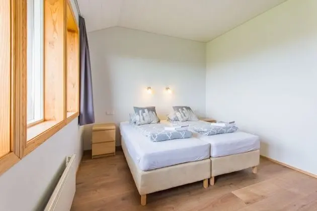 Tek Büyük veya İki Ayrı Yataklı Oda, Özel Banyo (Extra Bed)